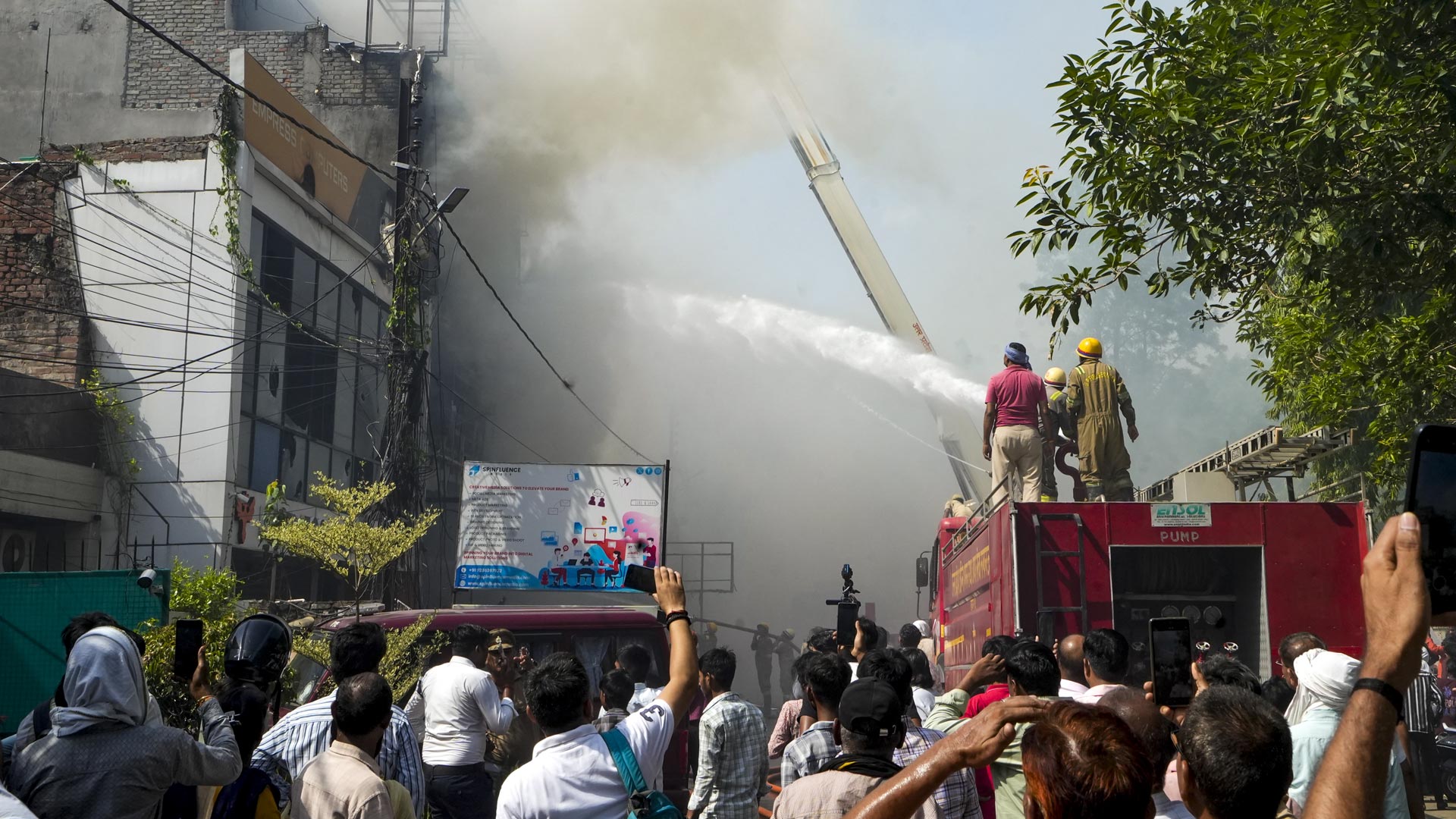 'Anguished By Loss': PM Modi Announces ₹2 Lakh Aid After Lucknow Fire Tragedy