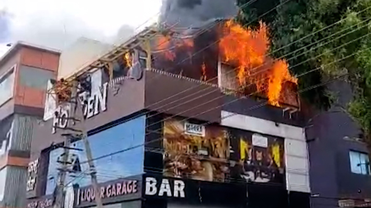 2 killed, Owner Among 6 Injured In Massive Fire At Mysuru Pub