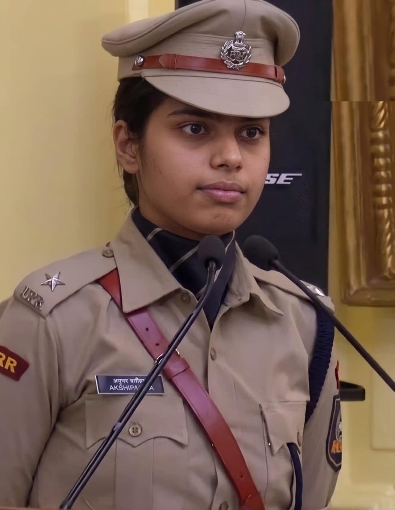 ips anushtha kalia lady singham bikaner viral video vishal jangid ips anushtha kalia lady singham bikaner viral video vishal jangid