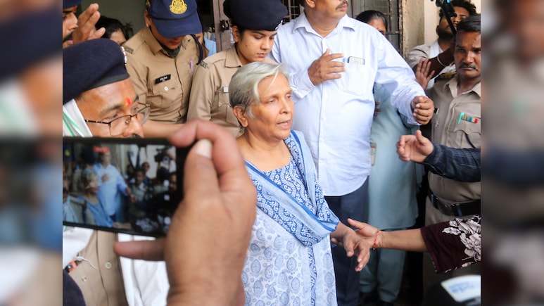 ट्विशा शर्मा मौत मामला: स्टेट लीगल सर्विसेज अथॉरिटी पर उठे गंभीर सवाल, आरोपी गिरिबाला सिंह की मदद का आरोप
