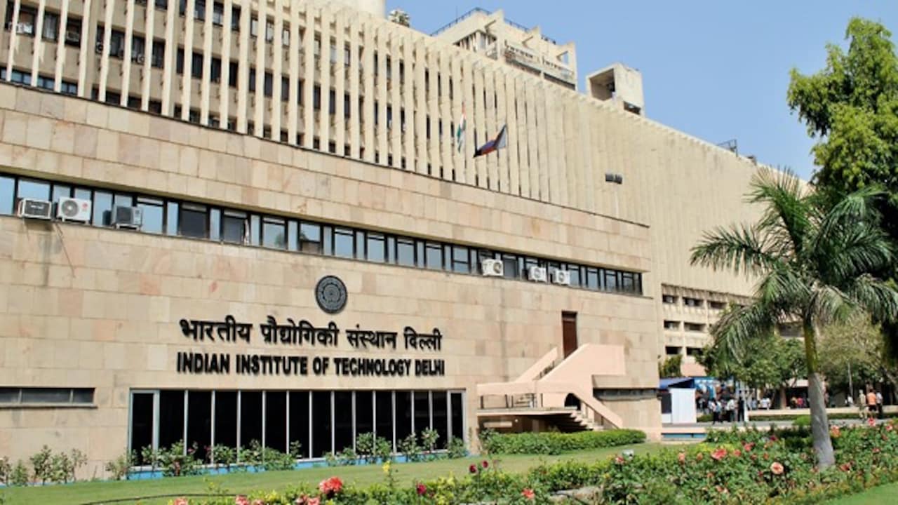 AI and machine learning में IIT DELHI करा रहा Online कोर्स, 