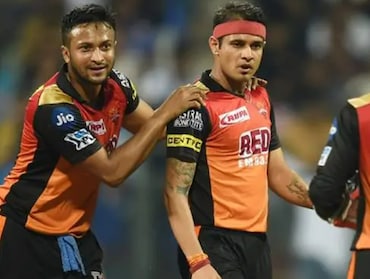 कभी था IPL का यह करोड़पति खिलाड़ी, अब बैंक में हैं कर्मचारी