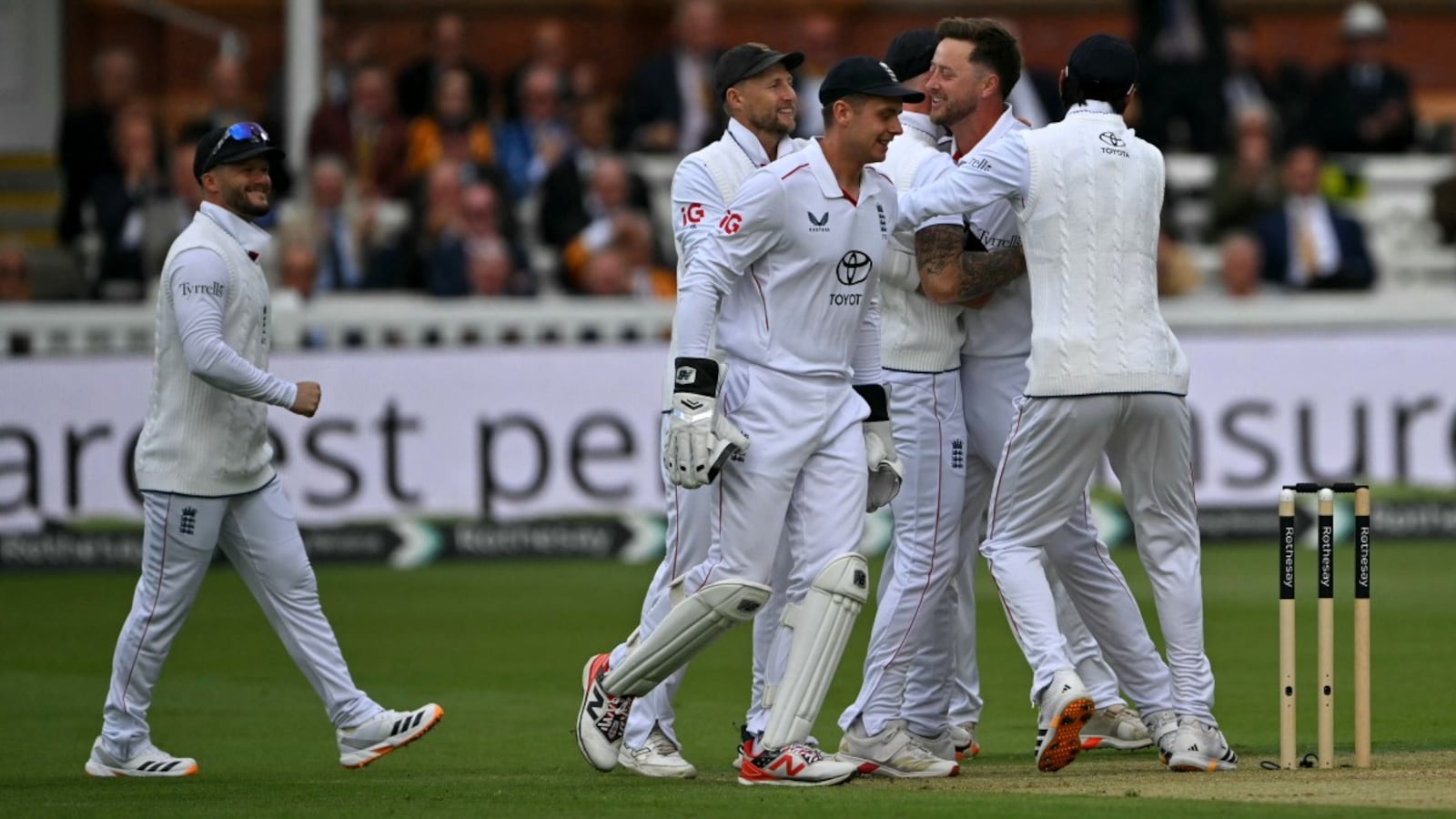 England vs New Zealand, 1st Test Day 2: LIVE Score Updates