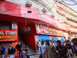 खान ग्लोबल स्टडीज के स्टाफ ने की बदसलूकी, फायर सेफ्टी पर सवाल पूछने पर कैमरा बंद कराने की कोशिश