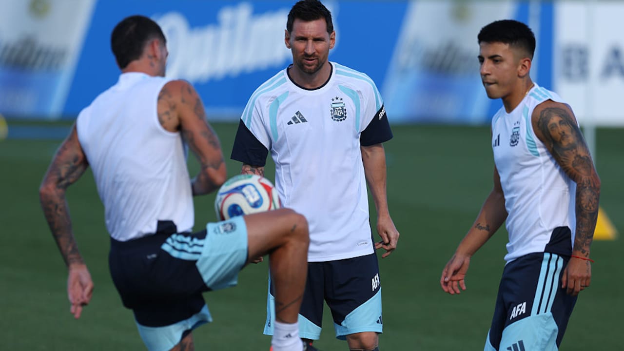 Heavyweights Argentina And France Start FIFA World Cup Quests