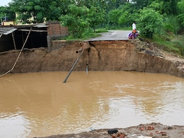 Bihar: इंजीनियरों की छुट्टियां रद्द, मोबाइल की होगी ट्रैकिंग, बाढ़ राहत में लापरवाही पर नपेंगे सभी अधिकारी