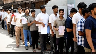 फिजिक्स-केमिस्ट्री में बने रिकॉर्ड, लेकिन मैथ्स ने रोका रास्ता, JEE Advanced टॉपर्स भी नहीं कर पाए फुल स्कोर