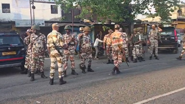 विनोद कश्यप हत्&zwj;याकांड देहरादून: लोगों ने यमुनोत्री हाईवे जाम कर पढ़ी हनुमान चालीसा, ITBP तैनात