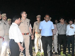 Firozabad Road Accident: फिरोजाबाद में आंधी का कहर; ई-रिक्शा और बाइक पर गिरा विशाल पेड़, 5 की मौत और 3 गंभीर