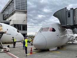 Video: Lufthansa Boeing 787's Nose Gear Collapses At Airport, Several Injured