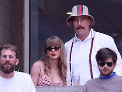 Travis Kelce Leaves Swifties Buzzing After Quietly Showing Up For Taylor Swifts Big Night