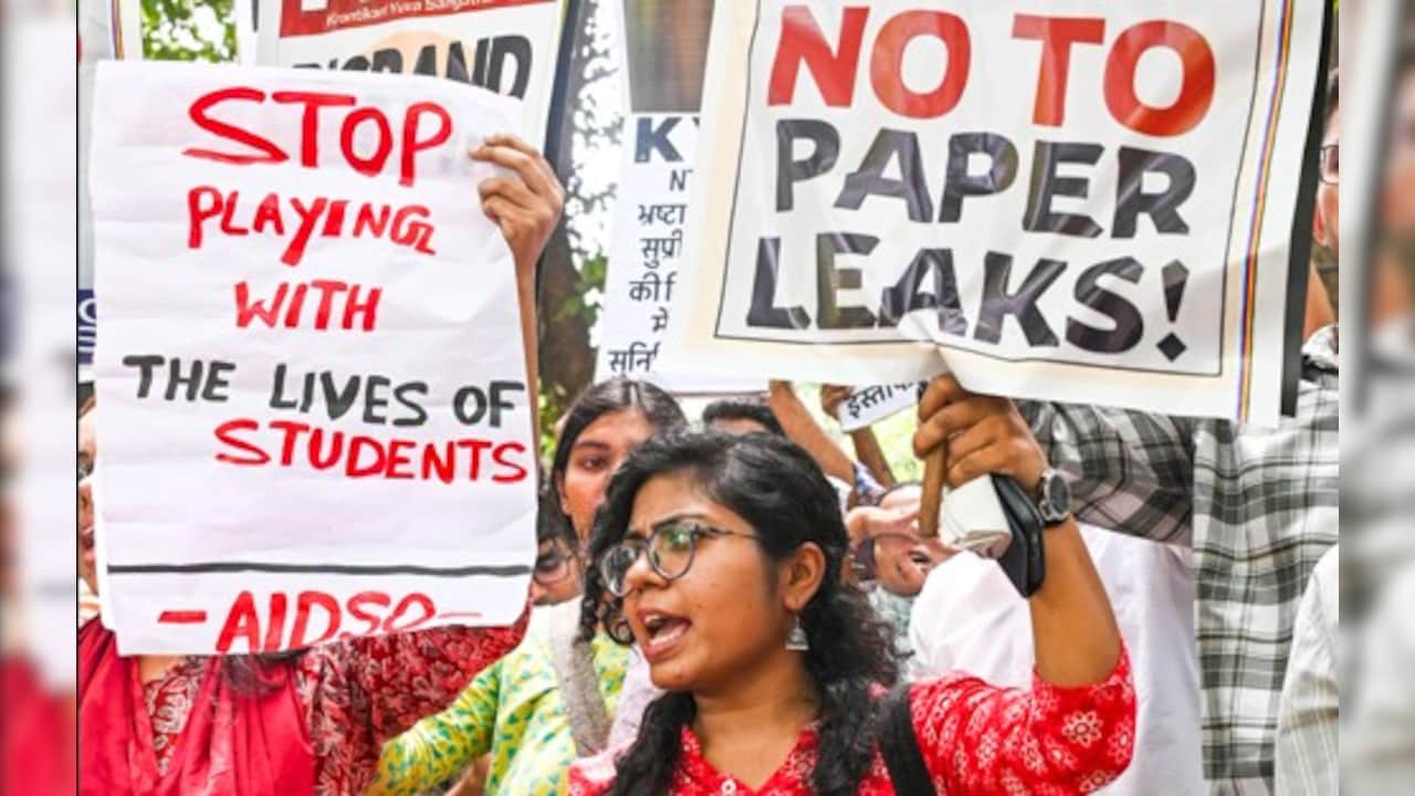 नए कानूनों के बाद भी क्यों बेखौफ है 'पेपर लीक सिंडिकेट'? बन चुका है संगठित आपराधिक उद्योग