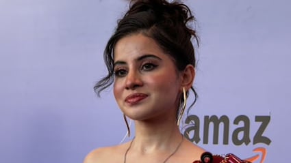 उर्फी जावेद ने अपनाया हिंदू धर्म और बदला नाम? एक्ट्रेस ने अब मामले पर दिया रिएक्शन
