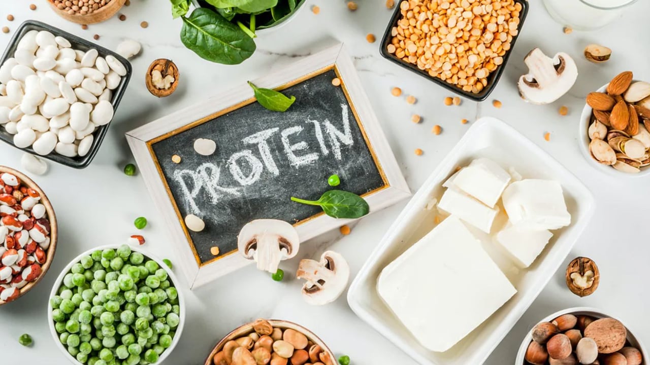 7 Foods That Will Give You More Protein Than An Egg For Breakfast
