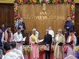 पश्चिम बंगाल मंत्रिमंडल विस्तार: शुभेंदु अधिकारी के 35 नये मंत्रियों से मिलिए, किसकी क्या है खासियत पश्चिम बंगाल मंत्रिमंडल विस्तार: शुभेंदु अधिकारी के 35 नये मंत्रियों से मिलिए, किसकी क्या है खासियत