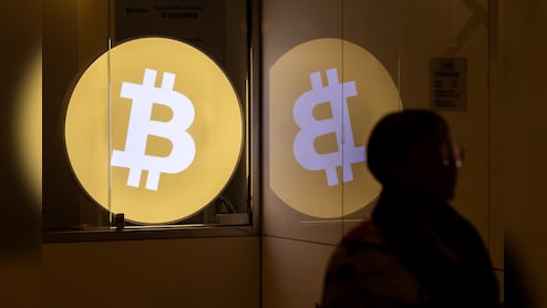 Bitcoin's $235 Billion Crash Masks Bigger Shift in Crypto