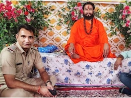 21 हजार फॉलोअर्स, मंत्री-अधिकारी से संबंध... किसने की महंत देवानंद की हत्या? आशीर्वाद लेने वाला 'शिष्य' अफसर ढूंढ रहा कातिल
