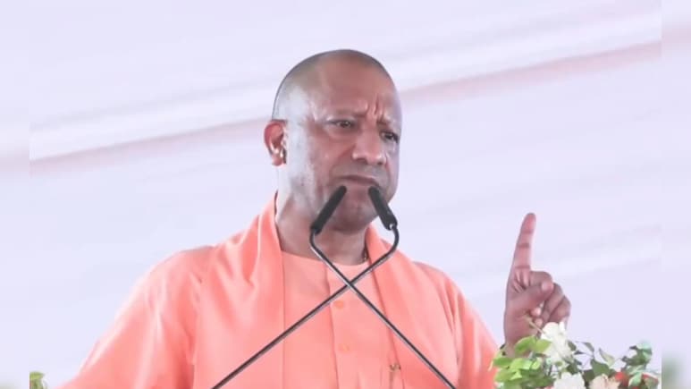 अपराधियों को पाताल से भी निकाल कर लाएंगे; गोरखपुर से CM योगी का सख्त ऐलान, फ्लैटेड फैक्ट्री को बताया मॉडल