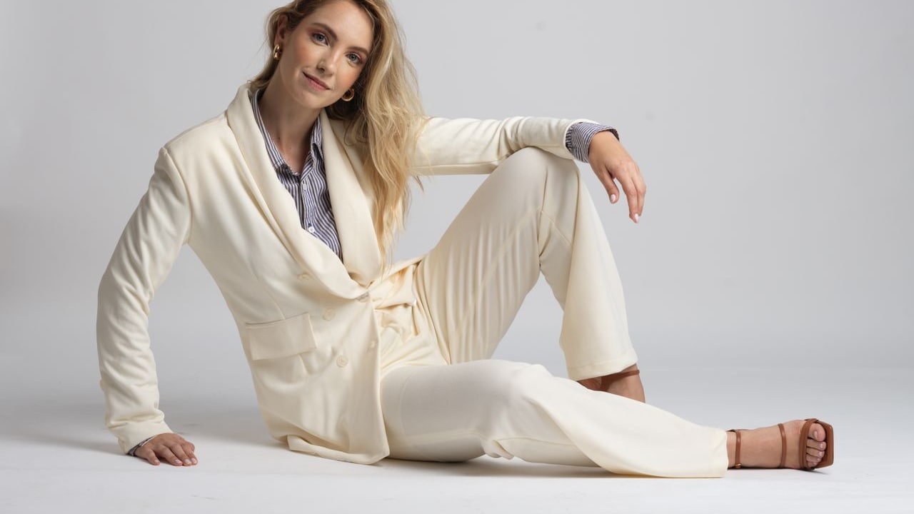 Common reasons that make formal trousers look weird when sitting Common reasons that make formal trousers look weird when sitting