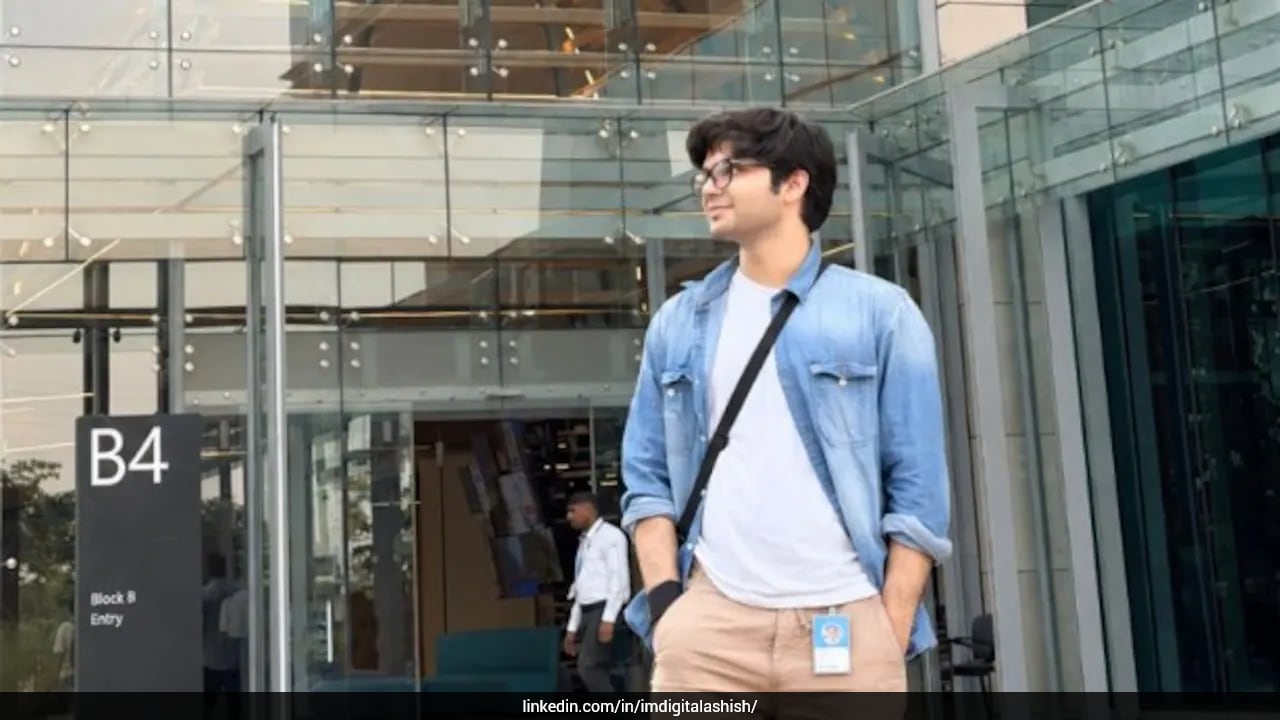 IIT Delhi Student Drops Out At 19, Lands Microsoft Job, Internet Stunned IIT Delhi Student Drops Out At 19, Lands Microsoft Job, Internet Stunned