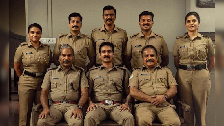 2 घंटे 8 मिनट की क्राइम थ्रिलर जिसे देख नहीं आएगी नींद, बेइमानों में फंसा ईमानदार पुलिस अफसर, जियोहॉटस्टार पर नंबर वन