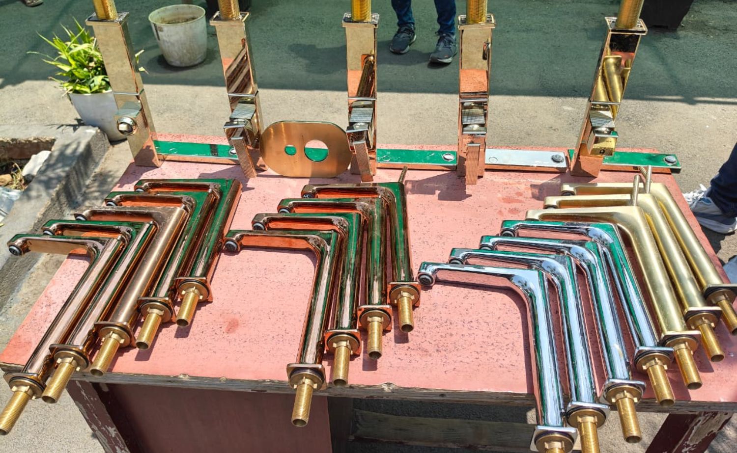 Nagpur Boys Steal Taps Worth Rs 6.5 Lakh To Buy iPhones For Girlfriends