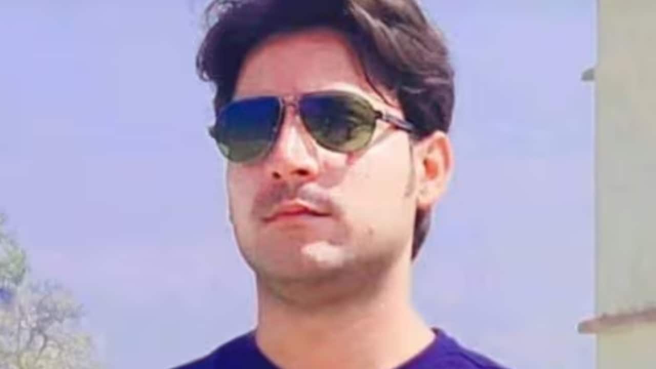 बाढ़ पीड़ितों की लड़ाई लड़ रहे थे 'एनकाउंटर'  में मारे हए भरत भूषण तिवारी, क्या बोले उनके गांव वाले