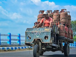 LPG Price Hike: रसोई गैस फिर महंगी, ₹29 बढ़े घरेलू LPG सिलेंडर के दाम, दिल्ली में अब ₹942 की कीमत