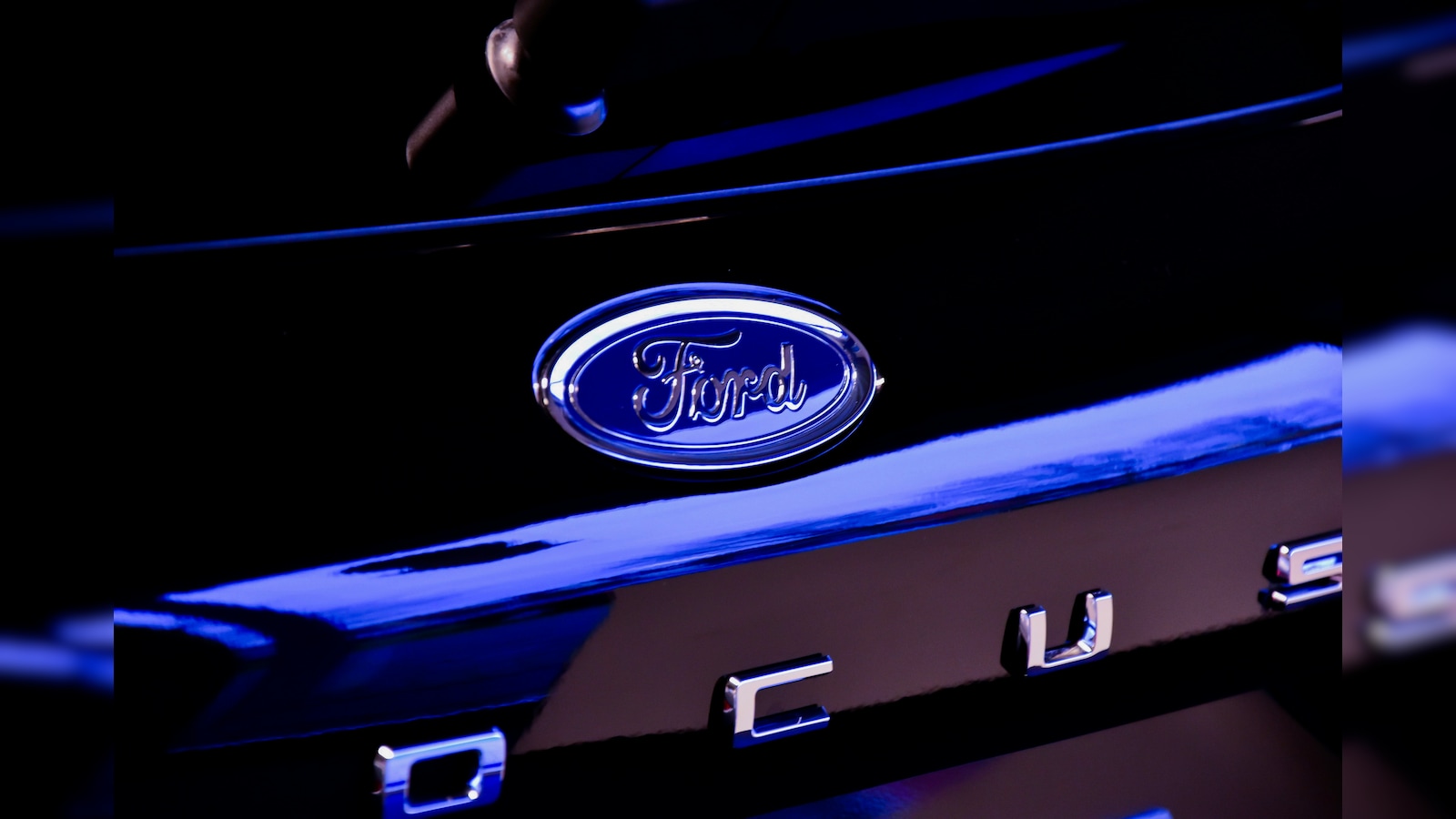 AI Couldn’t Replace Experience: Ford Rehires 300 Veteran Engineers Who Carry ‘Wisdom’