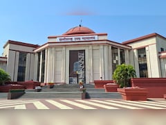 छत्तीसगढ़ के स्कूलों में अनिवार्य मंत्रोच्चार पर हाईकोर्ट ने नहीं किया हस्तक्षेप, सबूत मिलने पर दोबारा याचिका की दी छूट