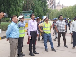 मजदूरों की शिकायतों पर कलेक्टर हुए सख्त, माइसेम सीमेंट फैक्टी पर मामला दर्ज, अधिकारियों को फटकारा