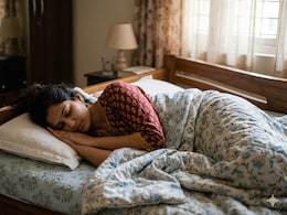 Why Women Actually Need An Hour More Sleep Than Men (And What Happens If You Skip It)