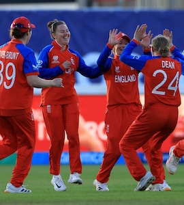 Danni Wyatt-Hodge Inspires England Rout Of Sri Lanka In Womens T20 World Cup Opener