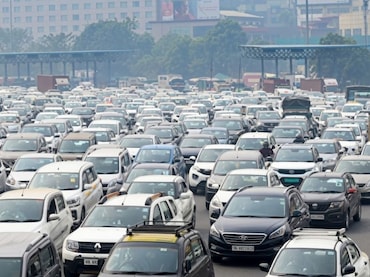 रिश्ता टूटने के बाद सनकी ने शादी का कार्ड बनाकर पड़ोसियों को भेजा, 500 KM दूर से लड़की के घर भेजीं 100 गाड़ियां&nbsp;