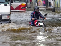 Mumbai Rain Orange Alert: मुंबईकरांनो सतर्क राहा! मुंबईत पावसाचा ऑरेंज अलर्ट जारी, ठिकठिकाणी साचलं पाणी
