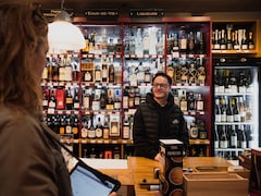 Paris Bans Alcohol Consumption, Sales Amid Heatwave