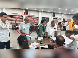 सिस्टम ने मार डाला: जिंदा बुजुर्ग पोर्टल पर मृत घोषित; हरदा में 6 महीने से दफ्तरों के काट रहा चक्कर