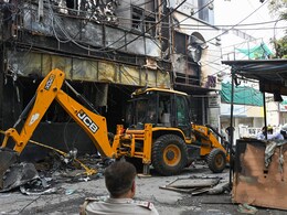 दिल्ली में कितनी सोसायटियों के पास नहीं फायर NOC? 21 मौतों के बाद जानें चौंकाने वाला सच