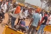 मंदिर परिसर में 'गुंडागर्दी': देवतालाब मेले में युवक को लाठी-डंडों से पीटा, देखते रहे लोग