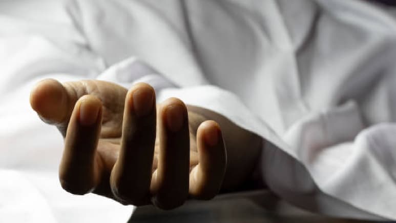 महाराष्ट्र: पति ने पत्नी और दो मासूम बच्चों को कुएं में फेंका, फिर खुद टावर से लटककर की खुदकुशी