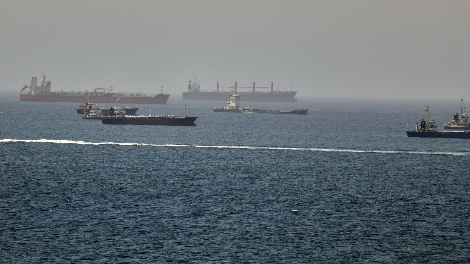 US Expects Deal Soon On Strait Of Hormuz As Iran-Oman Talks Continue