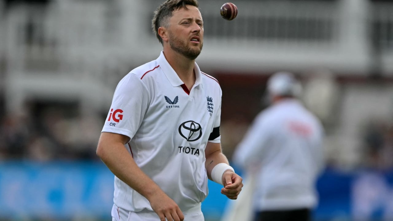 England's Ollie Robinson Takes 3 Wickets In 1 Over, 4 In Total, To Spark New Zealand Collapse In 1st Test