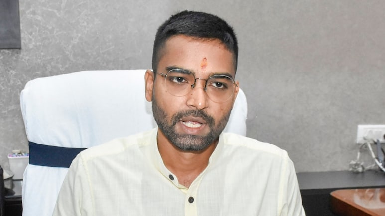 उपेंद्र कुशवाहा के बेटे दीपक प्रकाश इस्तीफा देंगे या नहीं? SC ने भेजा नोटिस तो दिया ये जवाब