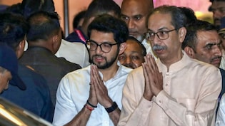 Uddhav Sena Crisis May Spiral Today. Thackerays Enter Firefighting Mode