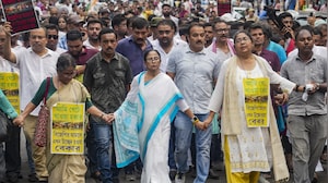 TMC Alleges Mamata Banerjee's Security Team Suddenly Removed, Raises Alarm