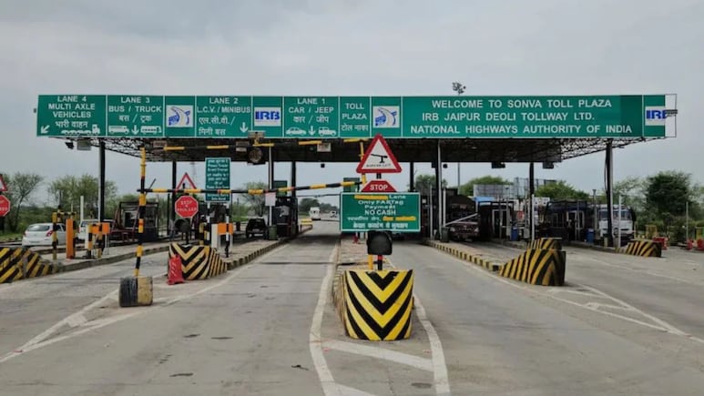 क्या सच में 100 मीटर लंबी लाइन होने पर फ्री हो जाता है टोल? NHAI ने खुद बता दी सच्चाई