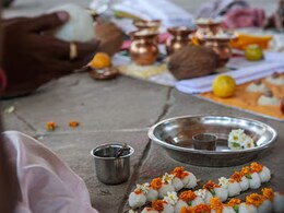 Pitru Paksha 2026: इस साल कब से शुरू होगा पितृ पक्ष? जान लीजिए सही तारीख और क्या करें, क्या नहीं