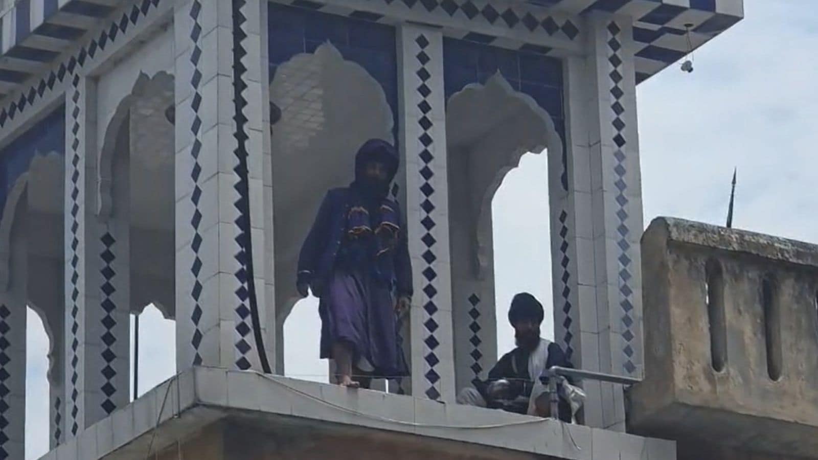 Nihang Group Breaks Into Uttarakhand Gurdwara, Holds Sikh Devotee Hostage On Roof