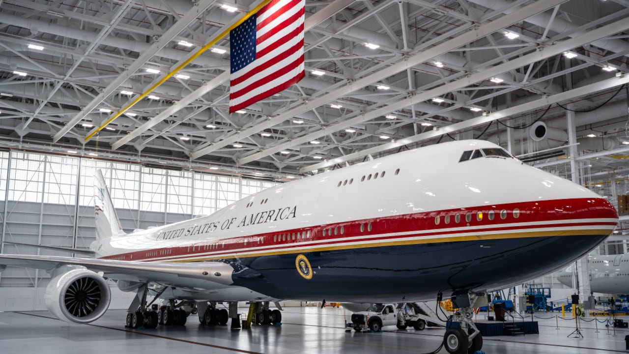 VC-25B Bridge aircraft arrives at Joint Base Andrews, begins commissioning flights.