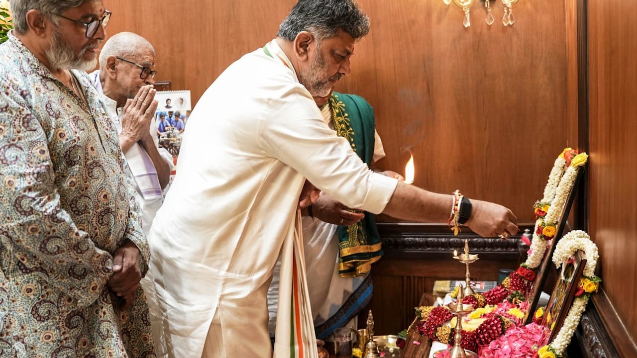 DK Shivakumar's First Decisions As Karnataka CM: Free Buses For Students, Private Job Exchanges